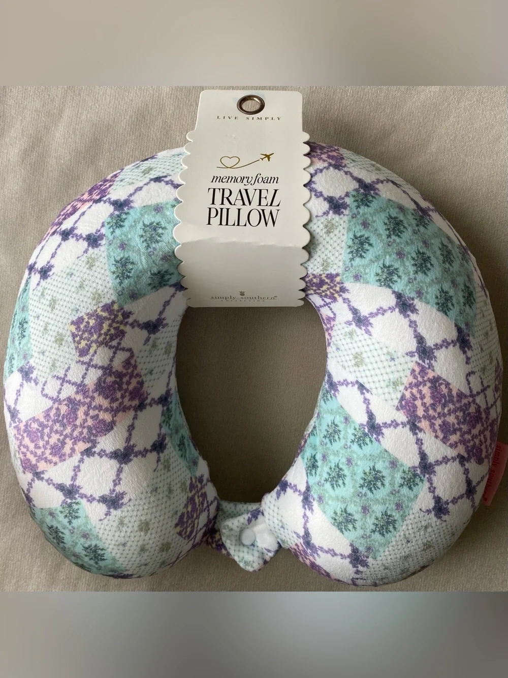 •NEW•Simply Southern Trellis Patchwork Memory Foam Travel Pillow